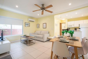 Casa Del Mar Beach Apartment Suite 1